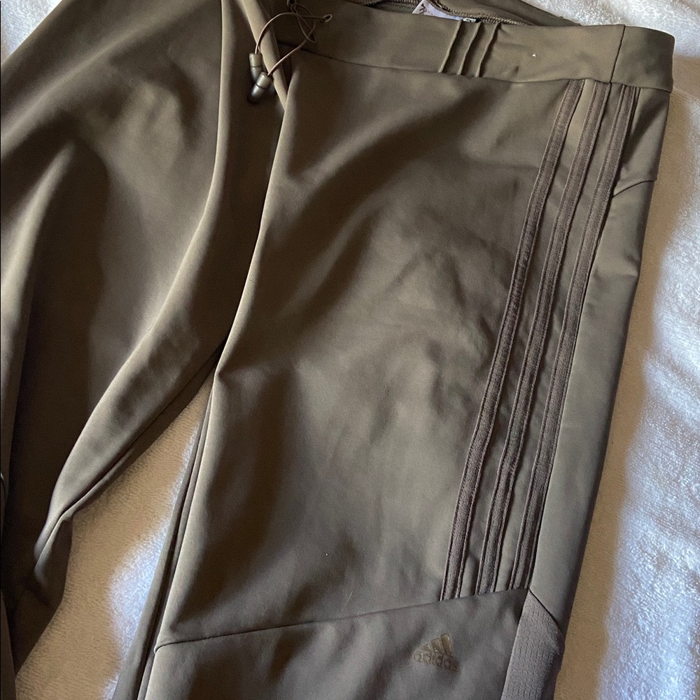 Adidas Mid Rise Drawstring Waistband and Ankles Pants Size L - Picture 3 of 14